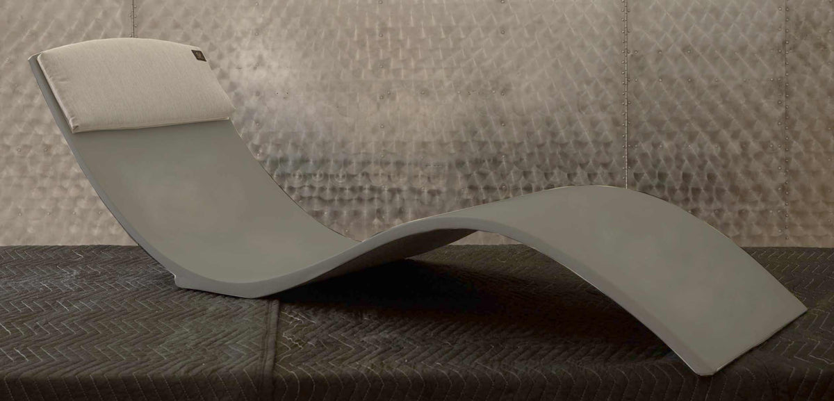 The Chaise Curve Pro Grill Cleaning